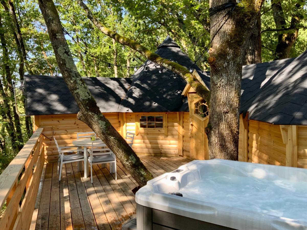 La Cabane Perchee De La Mure Bongheat Екстер'єр фото
